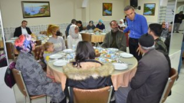 EMET KAYMAKAMLIĞINCA BUGÜN BİRLİK İFTARININ KONUKLARI YETİM VE ÖKSÜZLERİMİZ İLE AİLELERİYDİ...