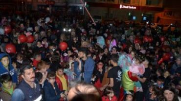 EMET GENÇLİK DERNEĞİNCE ORGANİZE EDİLEN 23 NİSAN PROGRAMI YOĞUN BİR KATILIMLA GERÇEKLEŞTİ...