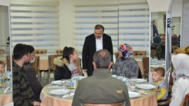 EMET KAYMAKAMLIĞINCA BUGÜN BİRLİK İFTARININ KONUKLARI YETİM VE ÖKSÜZLERİMİZ İLE AİLELERİYDİ...