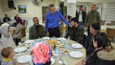 EMET KAYMAKAMLIĞINCA BUGÜN BİRLİK İFTARININ KONUKLARI YETİM VE ÖKSÜZLERİMİZ İLE AİLELERİYDİ...