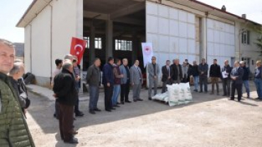 Emet'te Kayıtlı Arıcılara 6050 Kg Şeker Dağıtıldı