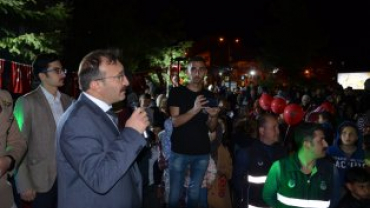 EMET GENÇLİK DERNEĞİNCE ORGANİZE EDİLEN 23 NİSAN PROGRAMI YOĞUN BİR KATILIMLA GERÇEKLEŞTİ...