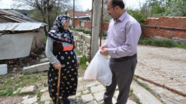 Vatandaşlarımızla birlikte olmaya devam ediyoruz