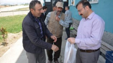 Vatandaşlarımızla birlikte olmaya devam ediyoruz