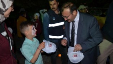 EMET GENÇLİK DERNEĞİNCE ORGANİZE EDİLEN 23 NİSAN PROGRAMI YOĞUN BİR KATILIMLA GERÇEKLEŞTİ...