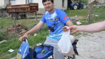 Vatandaşlarımızla birlikte olmaya devam ediyoruz