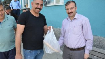 Vatandaşlarımızla birlikte olmaya devam ediyoruz