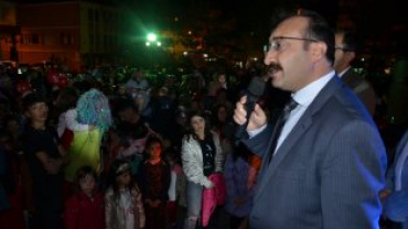 EMET GENÇLİK DERNEĞİNCE ORGANİZE EDİLEN 23 NİSAN PROGRAMI YOĞUN BİR KATILIMLA GERÇEKLEŞTİ...