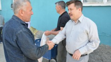 Vatandaşlarımızla birlikte olmaya devam ediyoruz