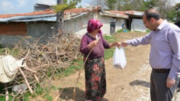Vatandaşlarımızla birlikte olmaya devam ediyoruz