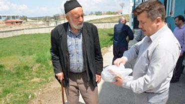 Vatandaşlarımızla birlikte olmaya devam ediyoruz