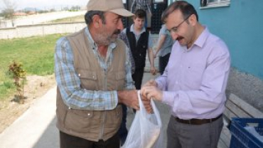 Vatandaşlarımızla birlikte olmaya devam ediyoruz