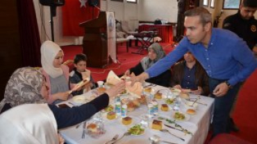 FARKLILIKLARIMIZIN FARKINDAYIZ…