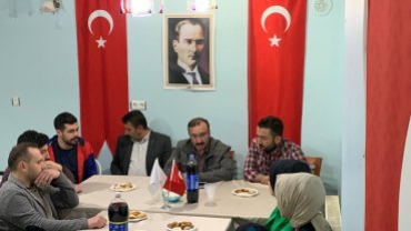 BELEDİYE BAŞKANIMIZ HÜSEYİN DOĞAN GENÇLERLE BİR ARAYA GELDİ...