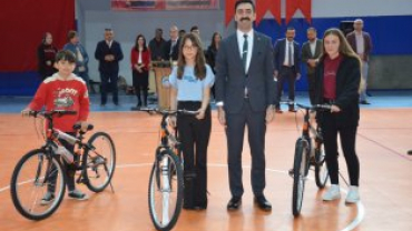 19Mayıs Atatürk’ü Anma, Gençlik ve Spor Bayramı Emet'te çeşitli etkinliklerle kutlandı... Kutlamalardan Kareler