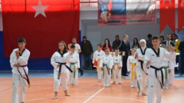 19Mayıs Atatürk’ü Anma, Gençlik ve Spor Bayramı Emet'te çeşitli etkinliklerle kutlandı... Kutlamalardan Kareler