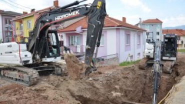 KARARLIYIZ... ŞEHRİMİZİN 60 YILLIK KÖHNEMİŞ ALT YAPISINI MODERNİZE EDEREK HALKIMIZ VE GELECEK NESİLLERİMİZE İÇİN SAĞLIKLI BİR KENT İMAR EDECEĞİZ...