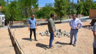 Emet'e Portatif Yüzme Havuzu Yapılacak