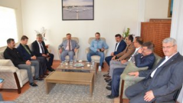 İlçe Protokolümüz İlçe Jandarma Komutanlığını Ziyaret Ederek, Güvenlik Güçlerimiz İle Bayramlaştı...