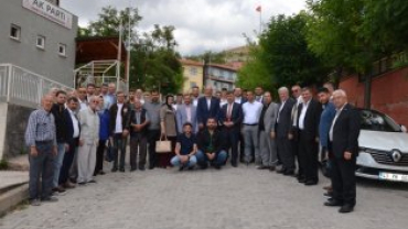 Ak Parti̇ İlçe Başkanlığı Merkez Binasında Bayramlaşma Programı Gerçekleştirildi̇