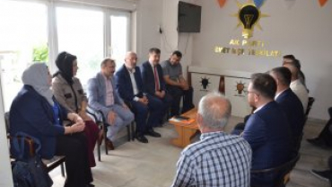 Ak Parti̇ İlçe Başkanlığı Merkez Binasında Bayramlaşma Programı Gerçekleştirildi̇