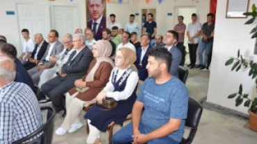 Ak Parti̇ İlçe Başkanlığı Merkez Binasında Bayramlaşma Programı Gerçekleştirildi̇