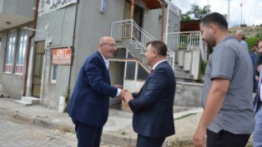 Ak Parti̇ İlçe Başkanlığı Merkez Binasında Bayramlaşma Programı Gerçekleştirildi̇