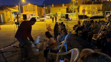 Gezen Sinema Tırı İle Emet'te 'Neşeli Günler'