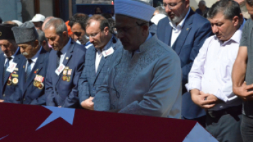 VEFAT EDEN KIBRIS GAZİMİZ TÖRENLE UĞURLANDI