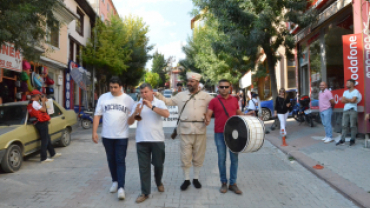 General Asım Gündüz Bugün Emet Cadde ve Sokaklarındaydı!