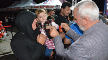 3 EYLÜL GAZİEMETİMİZİN KURTULUŞU BOR,TERMAL VE TURİZM FESTİVALİ ETKİNLİKLERİMİZ ŞİİR YORUMCUSU BEDİRHAN GÖKÇE VE İLAHİ SANATÇISI  ÖMER FARUK ALTUNAĞA KONSERİ İLE DEVAM ETTİ