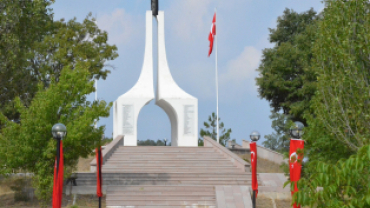 CEVİZDERE ZAFERİMİZİN 100. GURUR YILINDA ŞEHİTLERİMİZİ ANDIK