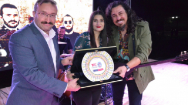 Necati ve Saykolar Konseri Sonrası Kareler teşekkürler gençler....