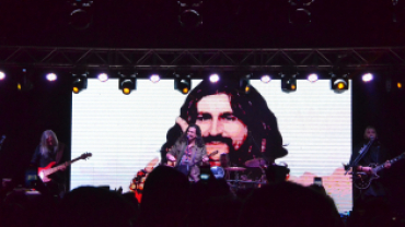 Necati ve Saykolar Konseri Sonrası Kareler teşekkürler gençler....