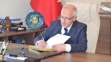 AK PARTİ MANİSA MİLLETVEKİLİ İSMAİL BİLEN PARTİ ÇALIŞMALARI VE ESNAF ZİYARETLERİ,STK VE ODA ZİYARETLERİ KAPSAMINDA BUGÜN EMET İLEMİZDE BULUNUYOR...ZİYARETLERE AK PARTİ KÜTAHYA İL BAŞKAN YARDIMCISI MEHMET ALİ KIZILTAN'DA EŞLİK ETTİ..