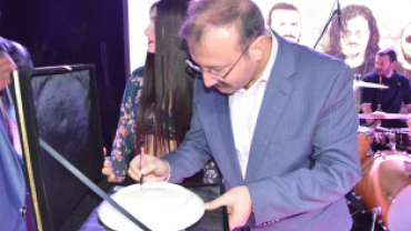 Necati ve Saykolar Konseri Sonrası Kareler teşekkürler gençler....