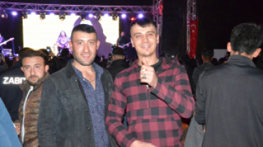 Necati ve Saykolar Konseri Sonrası Kareler teşekkürler gençler....