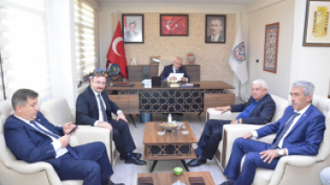 AK PARTİ MANİSA MİLLETVEKİLİ İSMAİL BİLEN PARTİ ÇALIŞMALARI VE ESNAF ZİYARETLERİ,STK VE ODA ZİYARETLERİ KAPSAMINDA BUGÜN EMET İLEMİZDE BULUNUYOR...ZİYARETLERE AK PARTİ KÜTAHYA İL BAŞKAN YARDIMCISI MEHMET ALİ KIZILTAN'DA EŞLİK ETTİ..