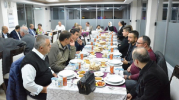 DÜNYACA ÜNLÜ ÇOCUK VE GENÇLİK KİTAPLARI YAZARIMIZ GÜLTEN DAYIOĞLU İLÇEMİZDE...