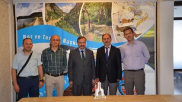 Kütahya Sosyal Bilimler Lisesi Müdürü Öğretmen ve Öğrencilerinden Belediye Başkanımıza Ziyaret