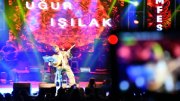 UĞUR IŞILAK KONSERİNDEN KARELER