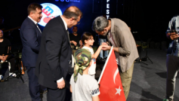 UĞUR IŞILAK KONSERİNDEN KARELER