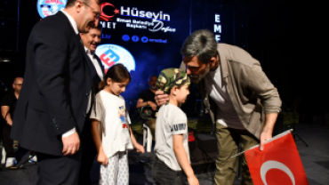 UĞUR IŞILAK KONSERİNDEN KARELER