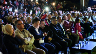 MUHTEŞEM MUAZZEZ ERSOY KONSERİNDEN KARELER