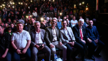 MUHTEŞEM MUAZZEZ ERSOY KONSERİNDEN KARELER