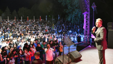 MUHTEŞEM MUAZZEZ ERSOY KONSERİNDEN KARELER