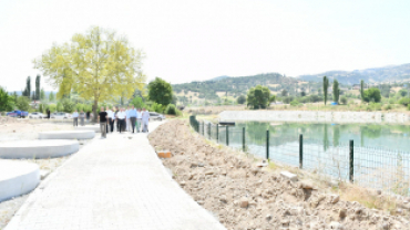Vali Çelik Emet İlçesinde köy ve merkez çalışmalarını yerinde inceledi