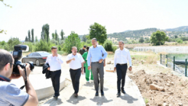 Vali Çelik Emet İlçesinde köy ve merkez çalışmalarını yerinde inceledi
