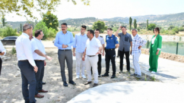 Vali Çelik Emet İlçesinde köy ve merkez çalışmalarını yerinde inceledi