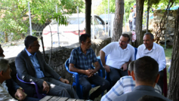 Vali Çelik Emet İlçesinde köy ve merkez çalışmalarını yerinde inceledi